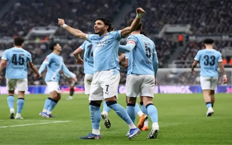 3 مرشحين لخلافة ليفاندوفسكي في برشلونة.. وصحيفة كتالونية: عمر مرموش “الأكثر واقعية”